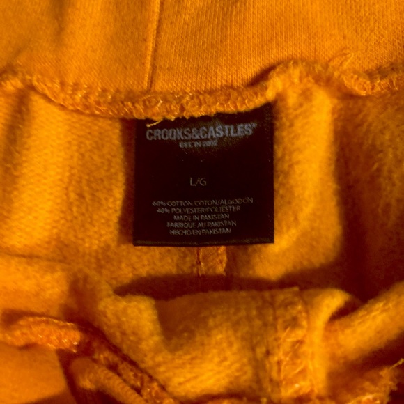 Crooks & Castles Men’s Orange Sweat Shorts size Large - Picture 3 of 4